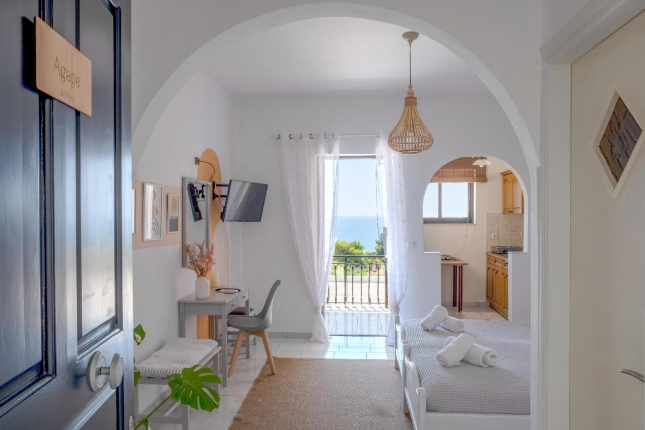 Pefkides Aegina Boutique Apartments Agia Marina  Buitenkant foto